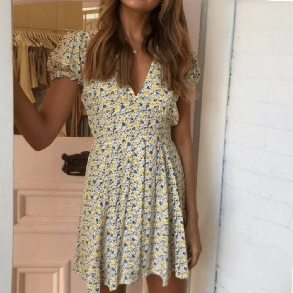 Faithfull The Brand Rafhaela Floral Mini Dress